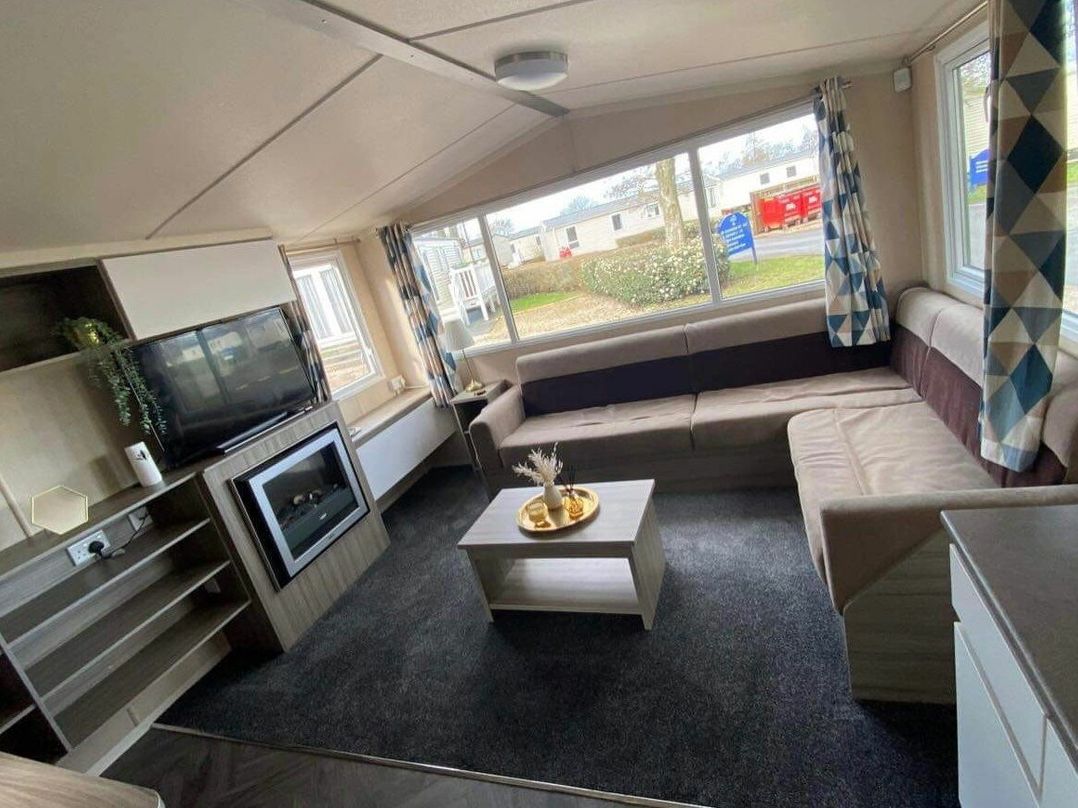 Marton Mere Holiday Village - Holiday Accommodation 19385