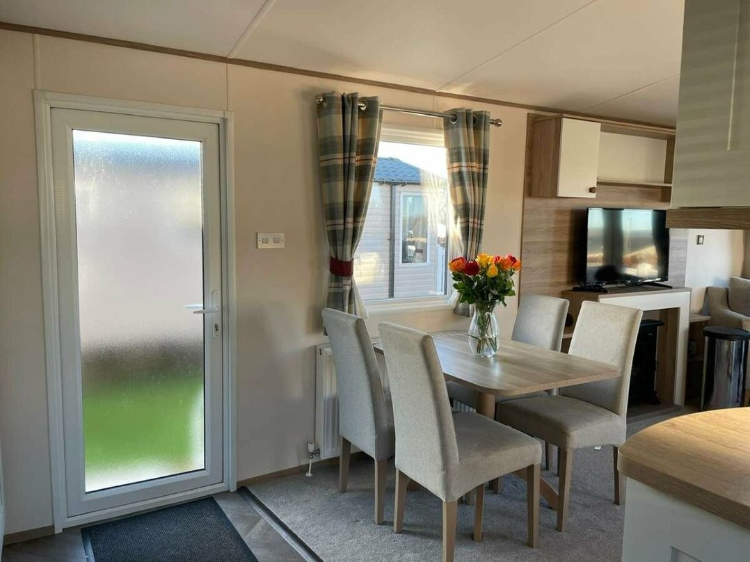 Rockley Park - Holiday Accommodation 19406