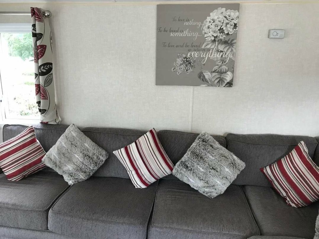 Rockley Park - Holiday Accommodation 19410