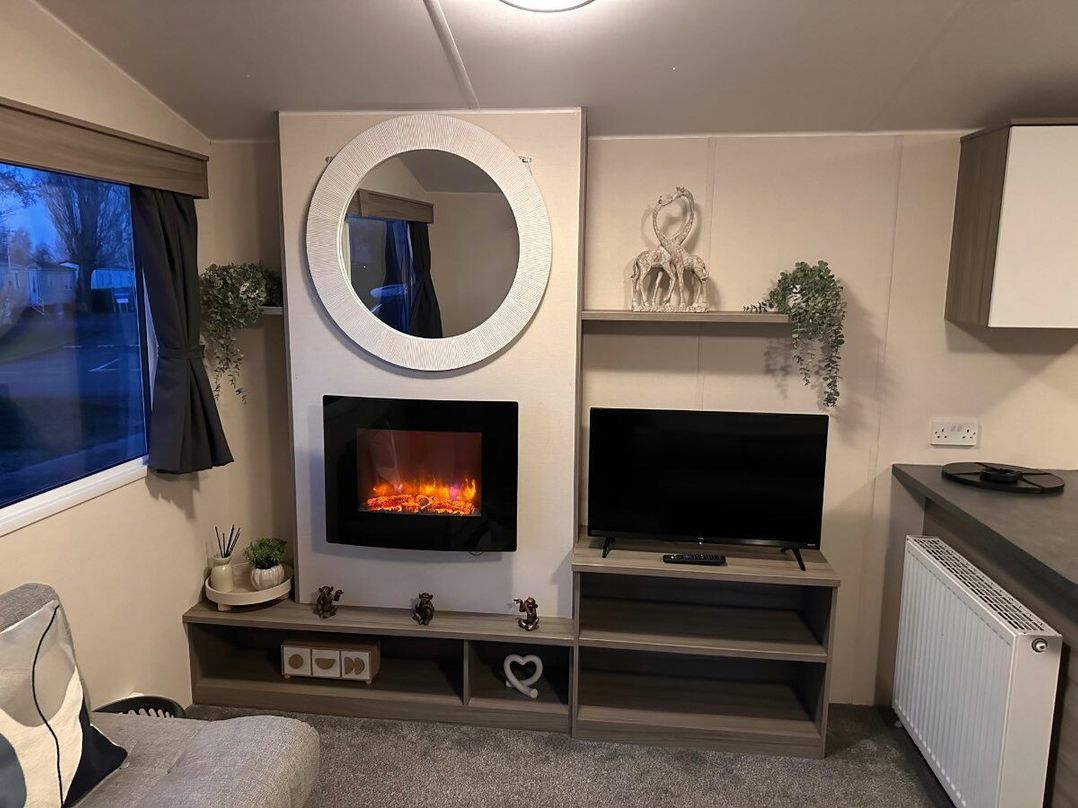 Marton Mere Holiday Village - Holiday Accommodation 19415