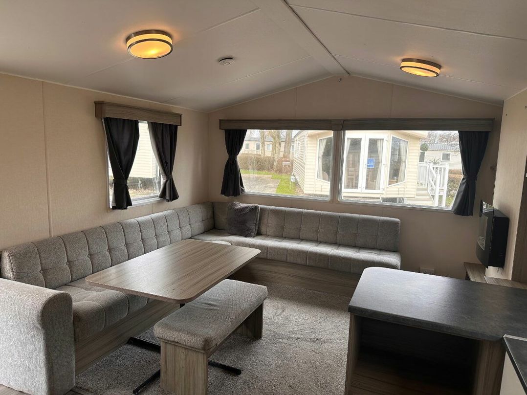 Marton Mere Holiday Village - Holiday Accommodation 19415