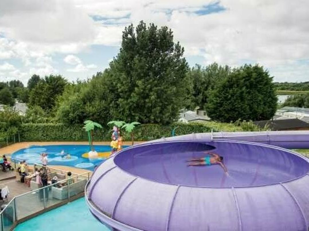 Marton Mere Holiday Village - Holiday Accommodation 19415