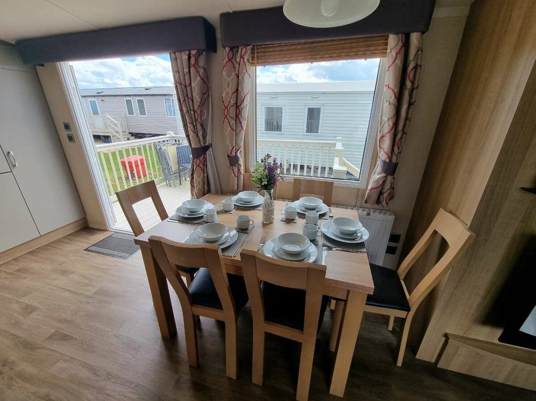 Blue Dolphin Holiday Park - Holiday Accommodation 19443