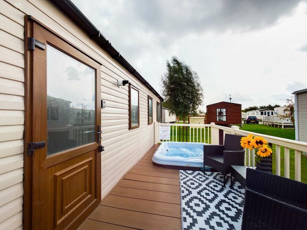 Tattershall Lakes Country Park - Holiday Accommodation 19536