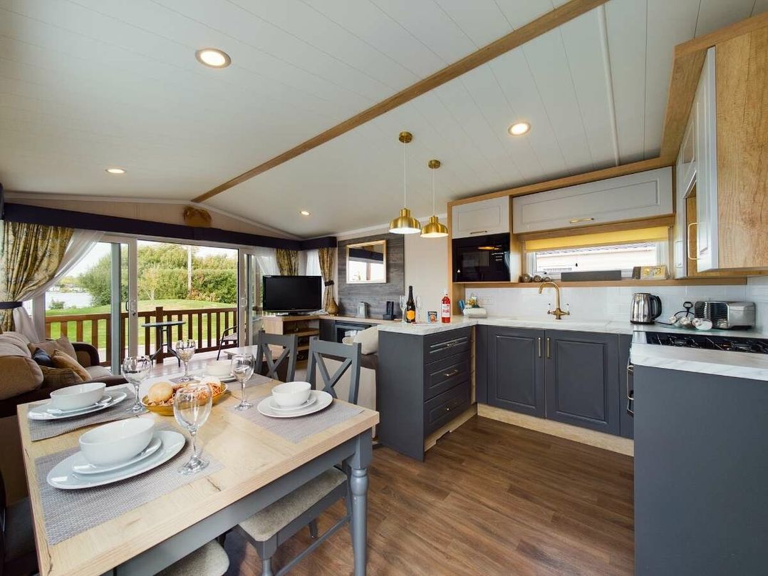 Tattershall Lakes Country Park - Holiday Accommodation 19536