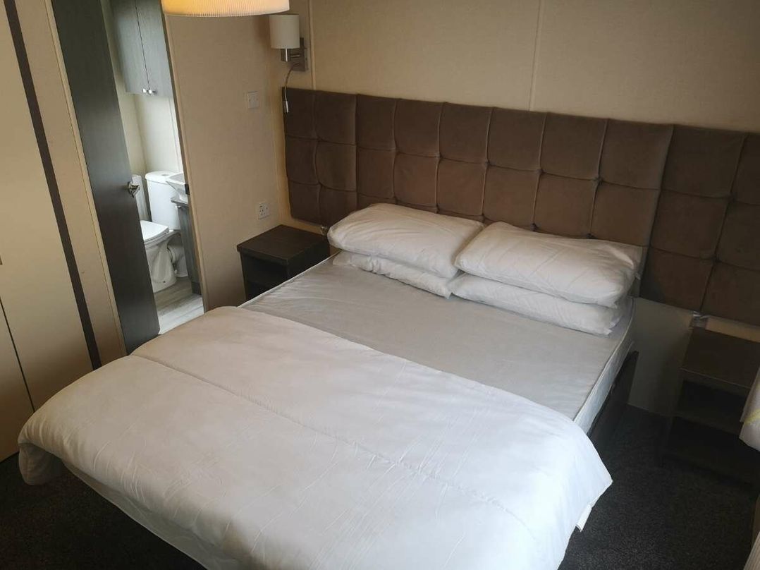 White Acres Holiday Park - Holiday Accommodation 19549