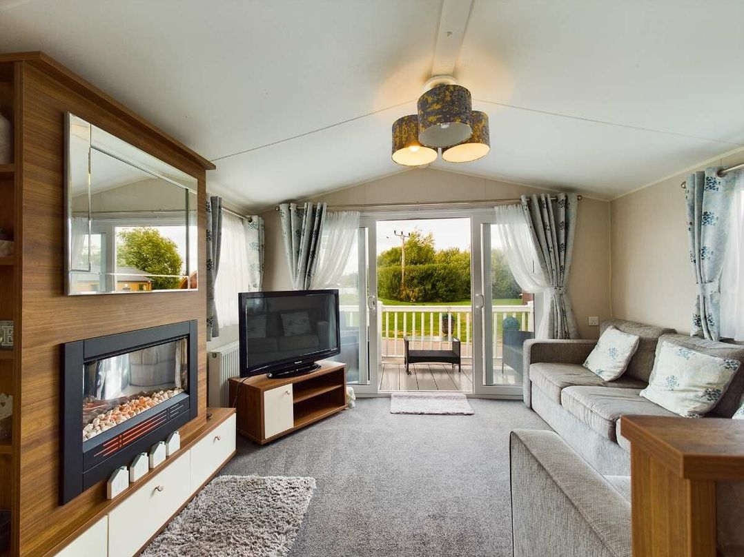 Tattershall Lakes Country Park - Holiday Accommodation 19554