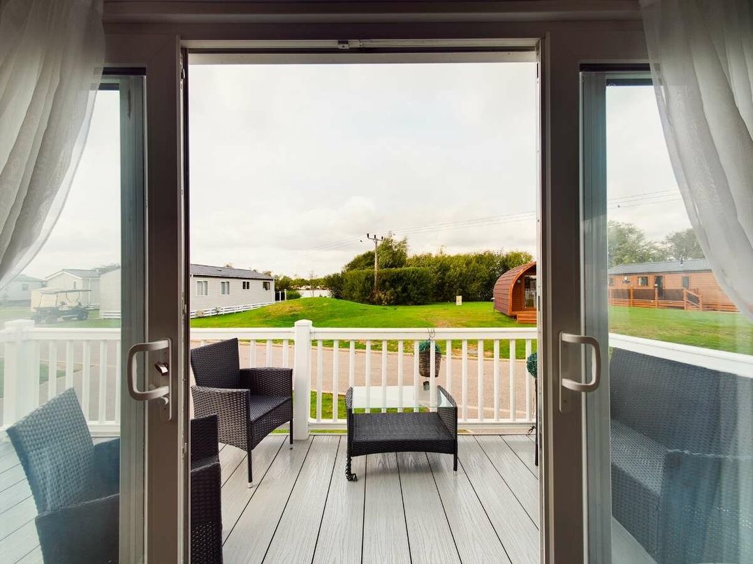 Tattershall Lakes Country Park - Holiday Accommodation 19554