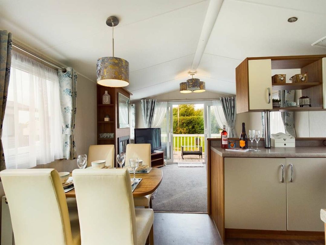 Tattershall Lakes Country Park - Holiday Accommodation 19554