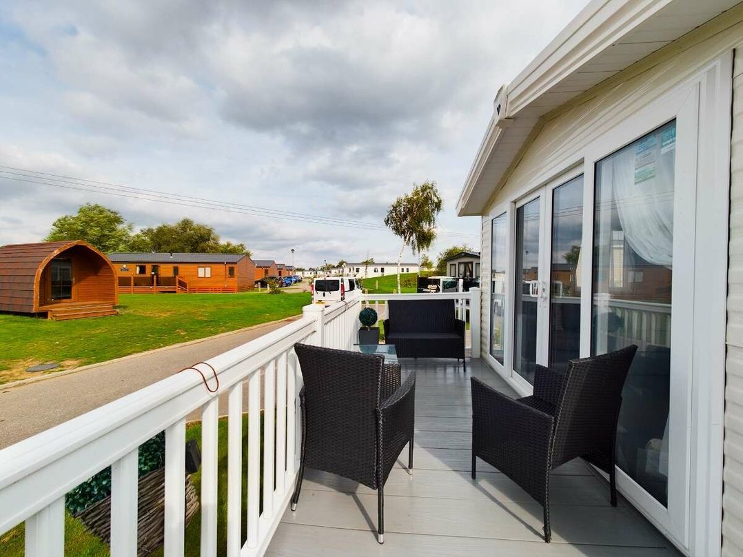 Tattershall Lakes Country Park - Holiday Accommodation 19554