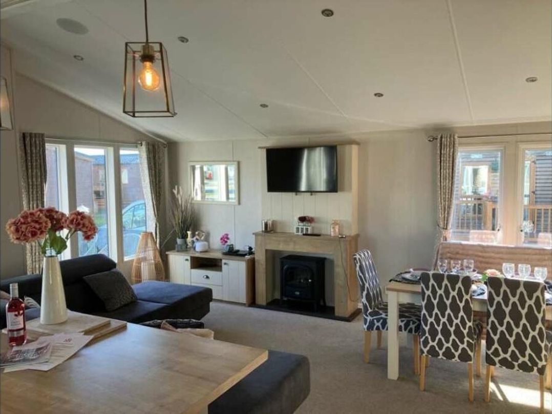 Tattershall Lakes Country Park - Holiday Accommodation 19571