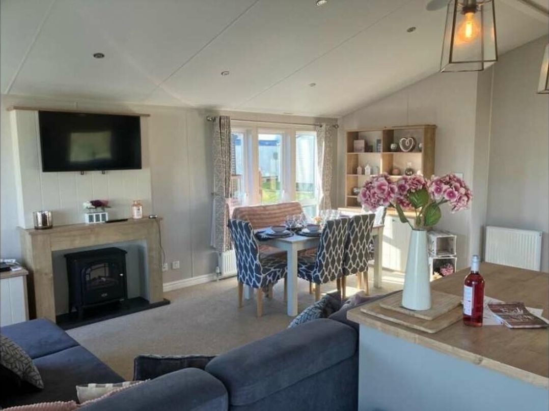 Tattershall Lakes Country Park - Holiday Accommodation 19571