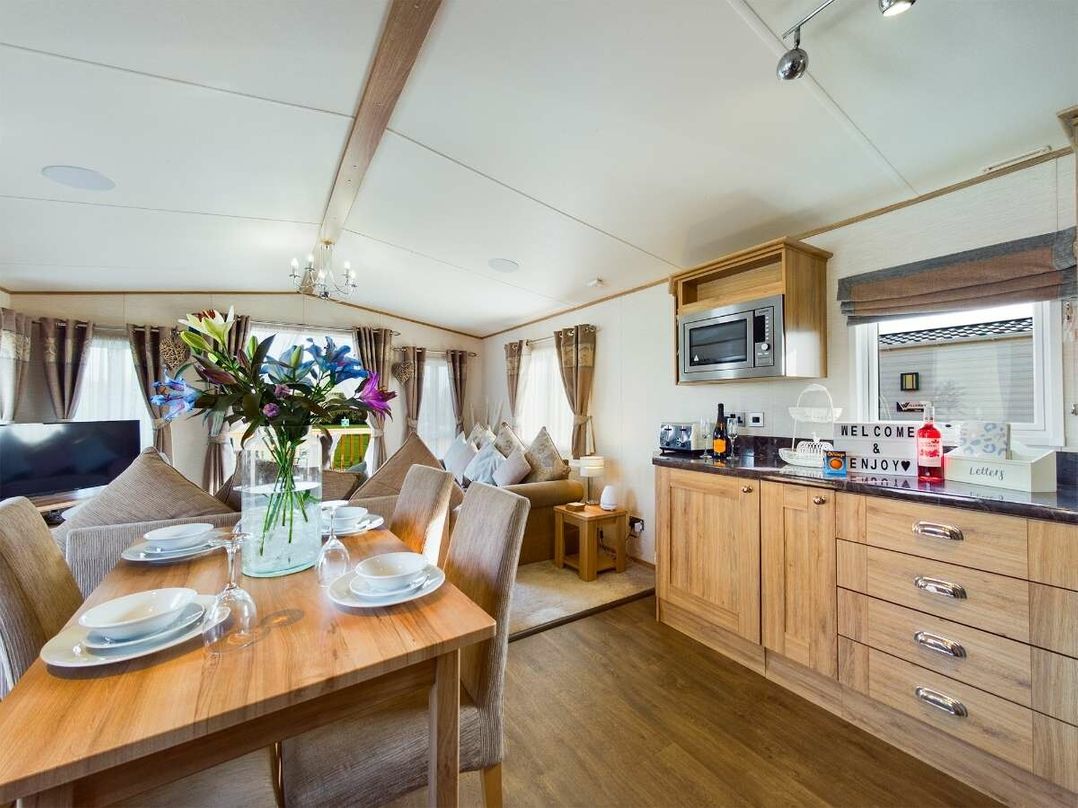 Tattershall Lakes Country Park - Holiday Accommodation 19572