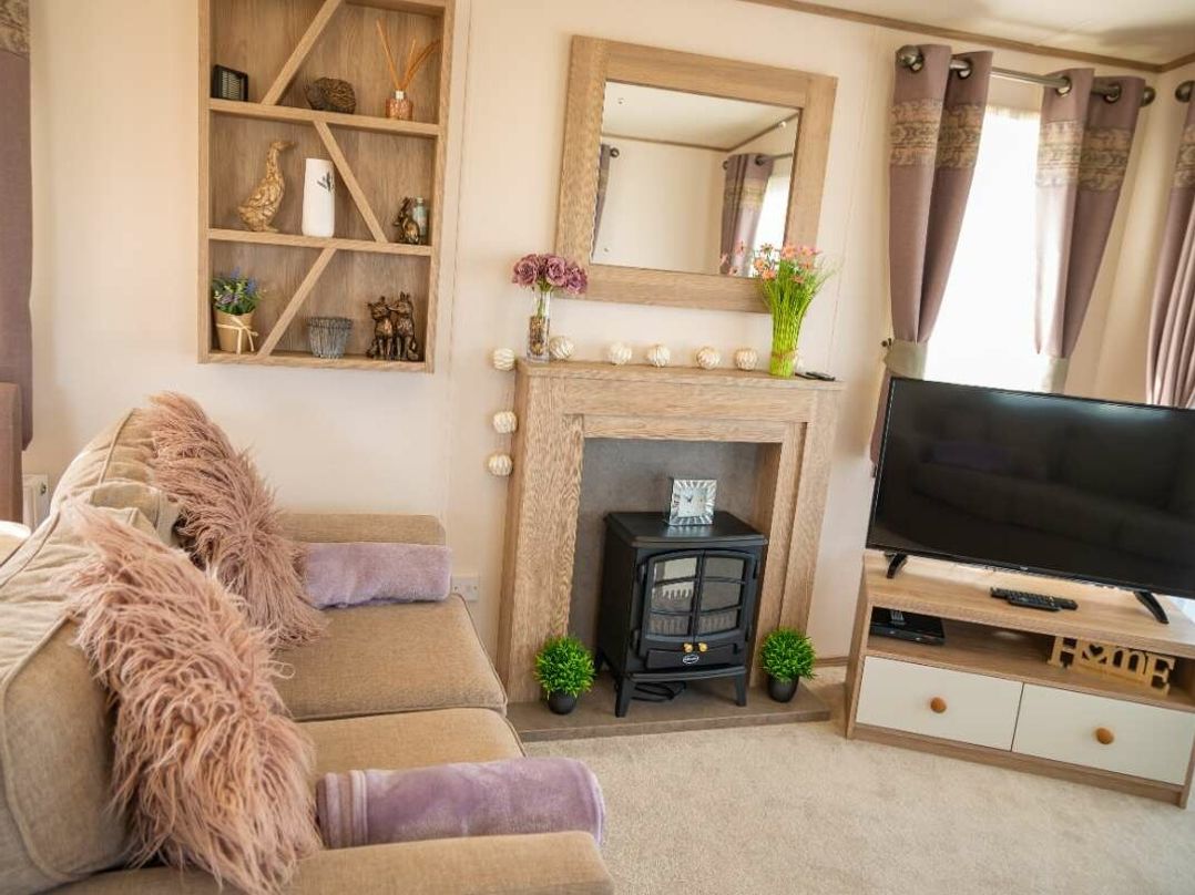 Tattershall Lakes Country Park - Holiday Accommodation 19574