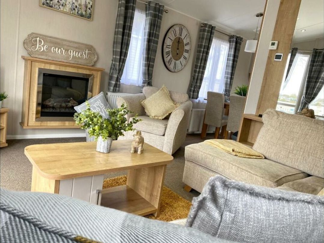 Tattershall Lakes Country Park - Holiday Accommodation 19576