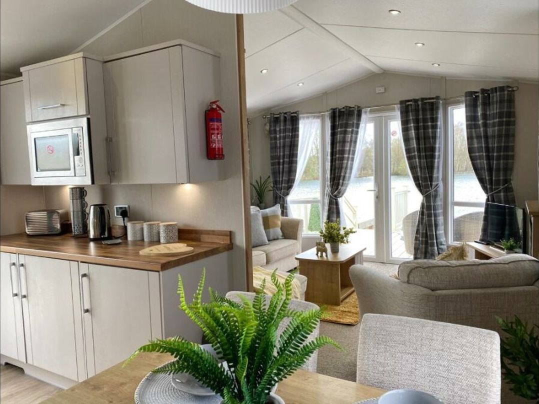 Tattershall Lakes Country Park - Holiday Accommodation 19576