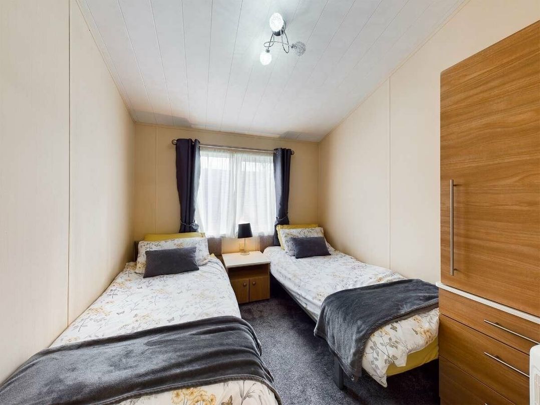 Tattershall Lakes Country Park - Holiday Accommodation 19581