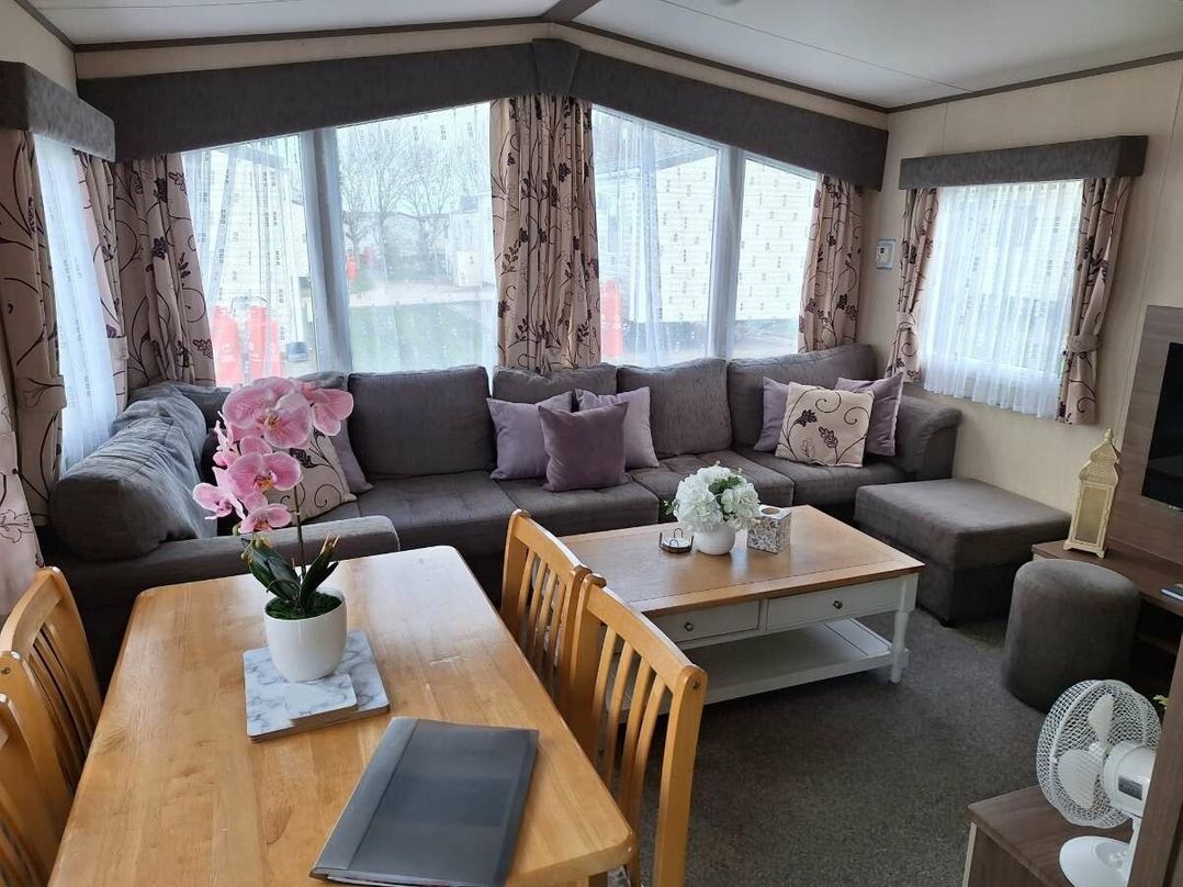 Broadland Sands - Holiday Accommodation 19629