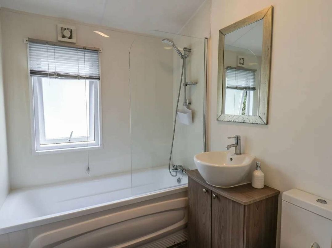 Cayton Bay Caravan Park - Holiday Accommodation 19634