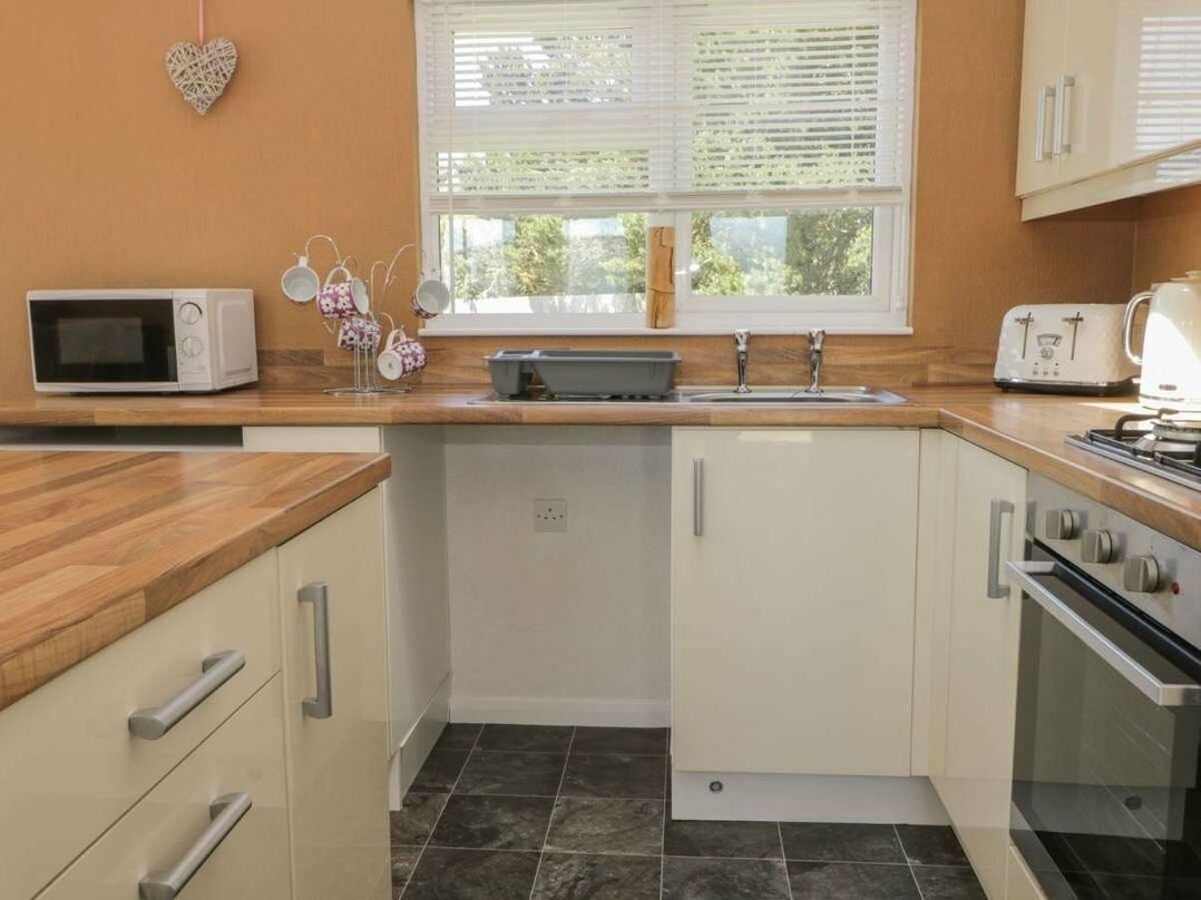 Cayton Bay Caravan Park - Holiday Accommodation 19644