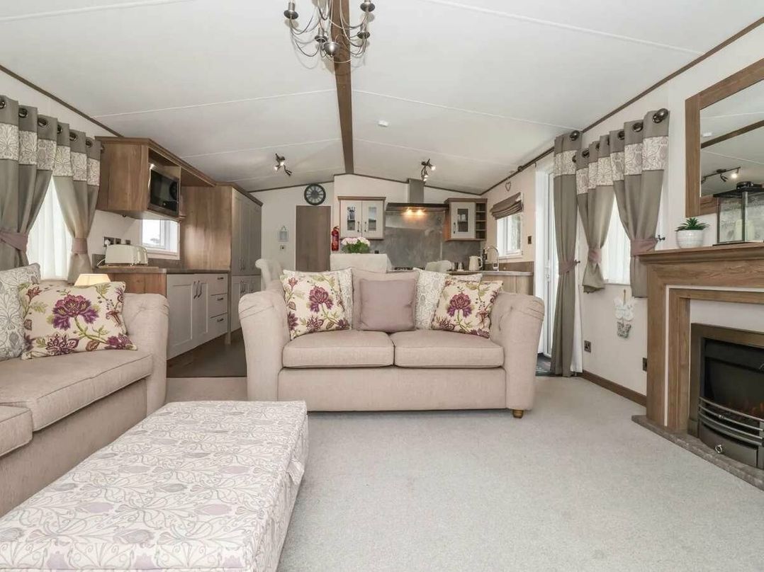 Cayton Bay Caravan Park - Holiday Accommodation 19719