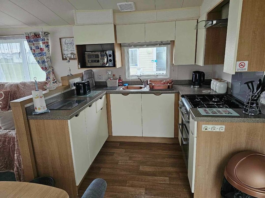 Caister Holiday Park - Holiday Accommodation 19814