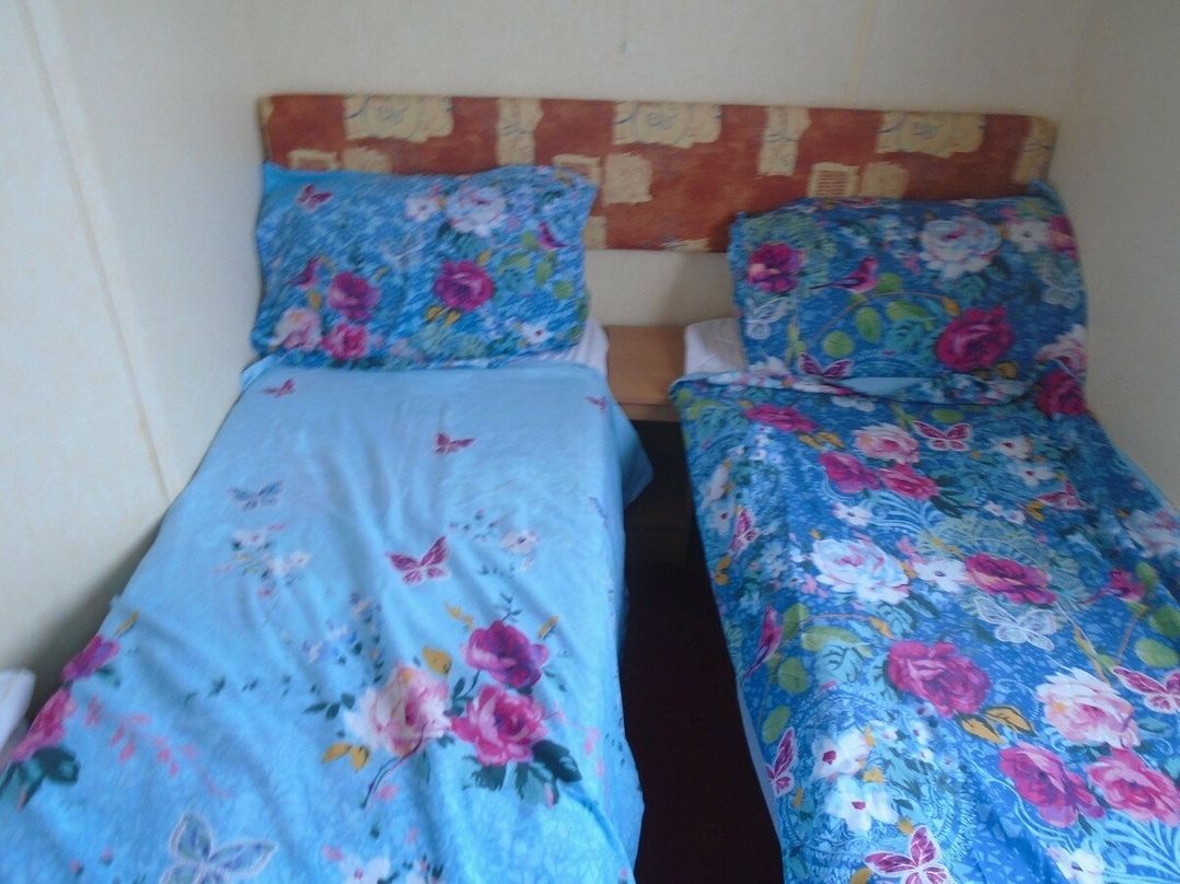 Owens Caravan Park - Holiday Accommodation 1987