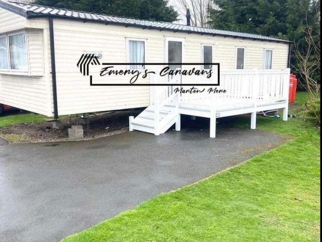 Marton Mere Holiday Village - Holiday Accommodation 19891