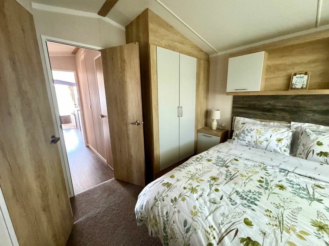 Hopton Holiday Village - Holiday Accommodation 19930