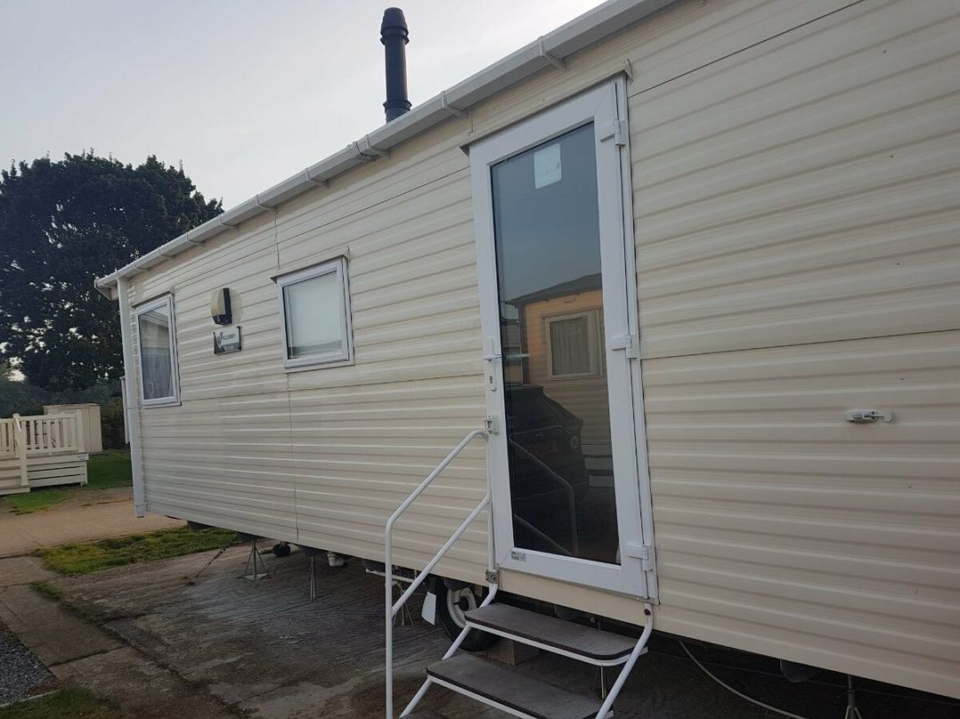 Hayling Island Holiday Park - Meadow Bay Villages - Holiday Accommodation 19936