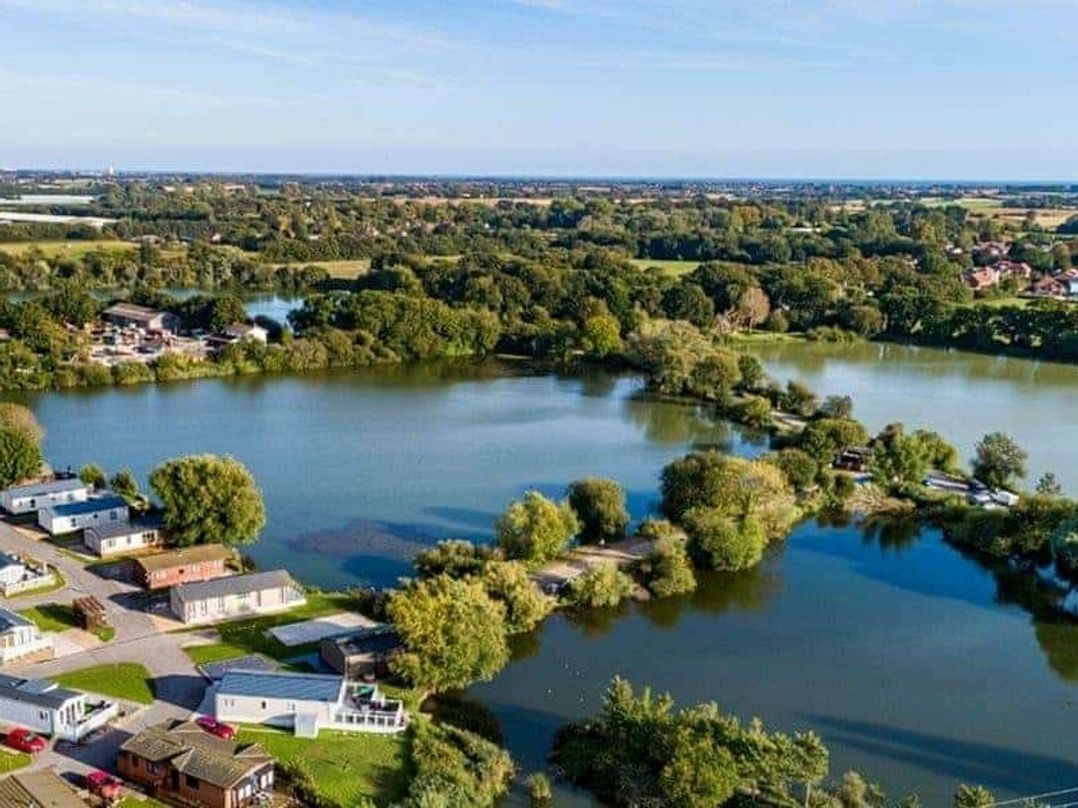 Chichester Lakeside - Holiday Accommodation 19945