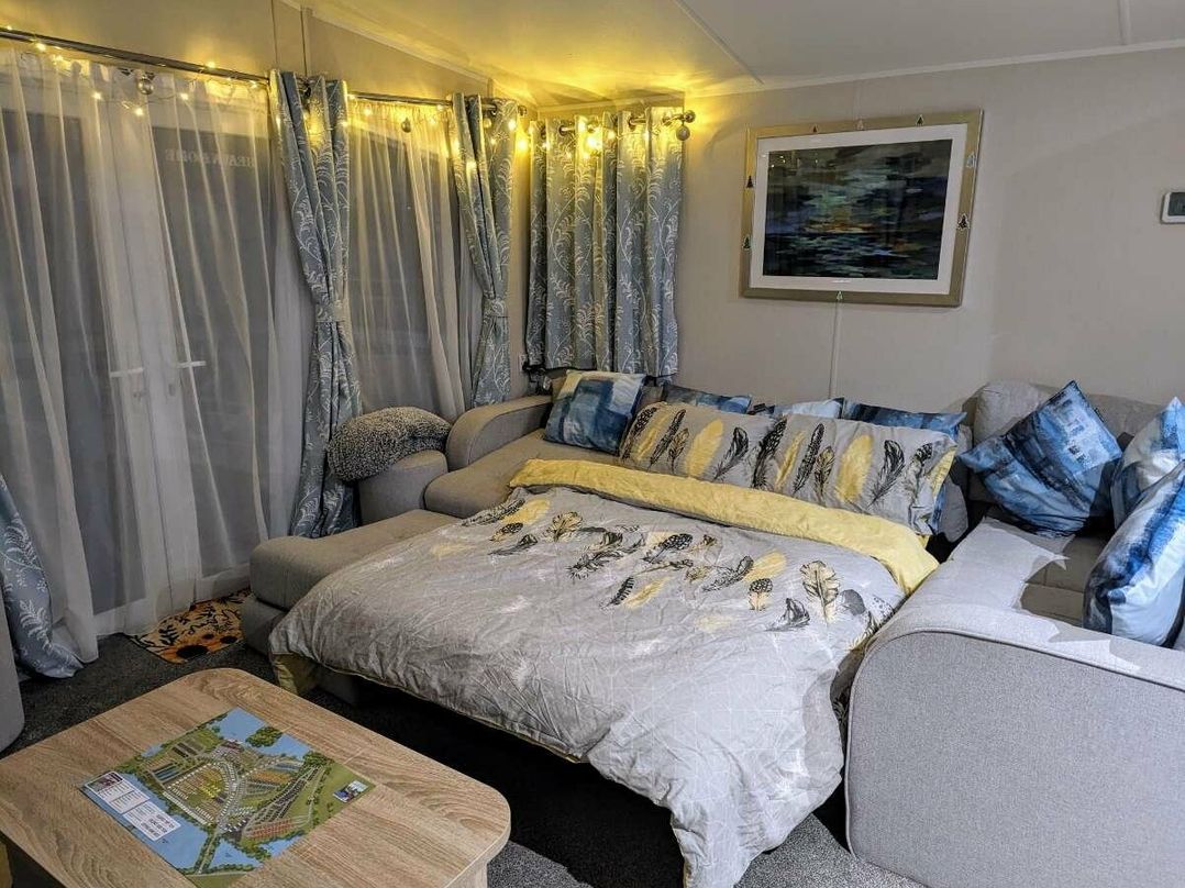 Chichester Lakeside - Holiday Accommodation 19945