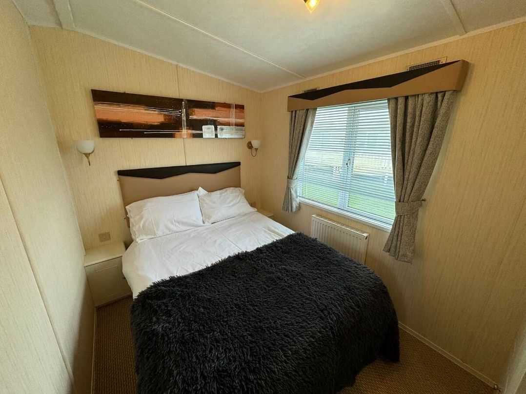 Millfield Site - Holiday Accommodation 20040