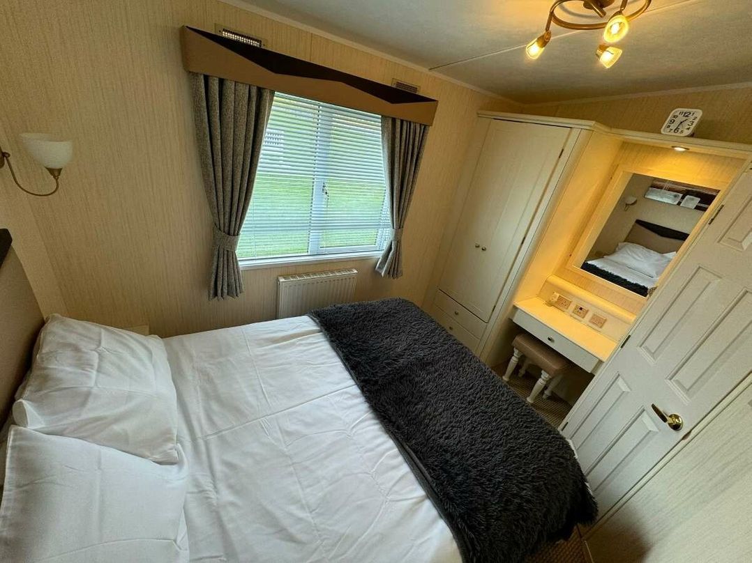 Millfield Site - Holiday Accommodation 20040