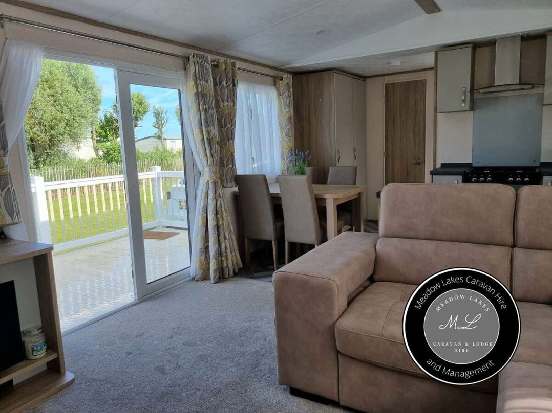 Golden Palm Resort - Holiday Accommodation 20168