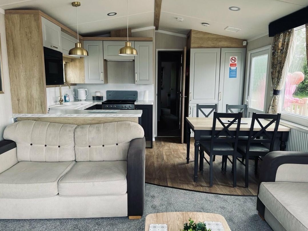 Blue Dolphin Holiday Park - Holiday Accommodation 20187