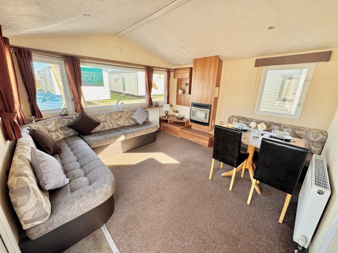 Lyons Robin Hood - Holiday Accommodation 20199