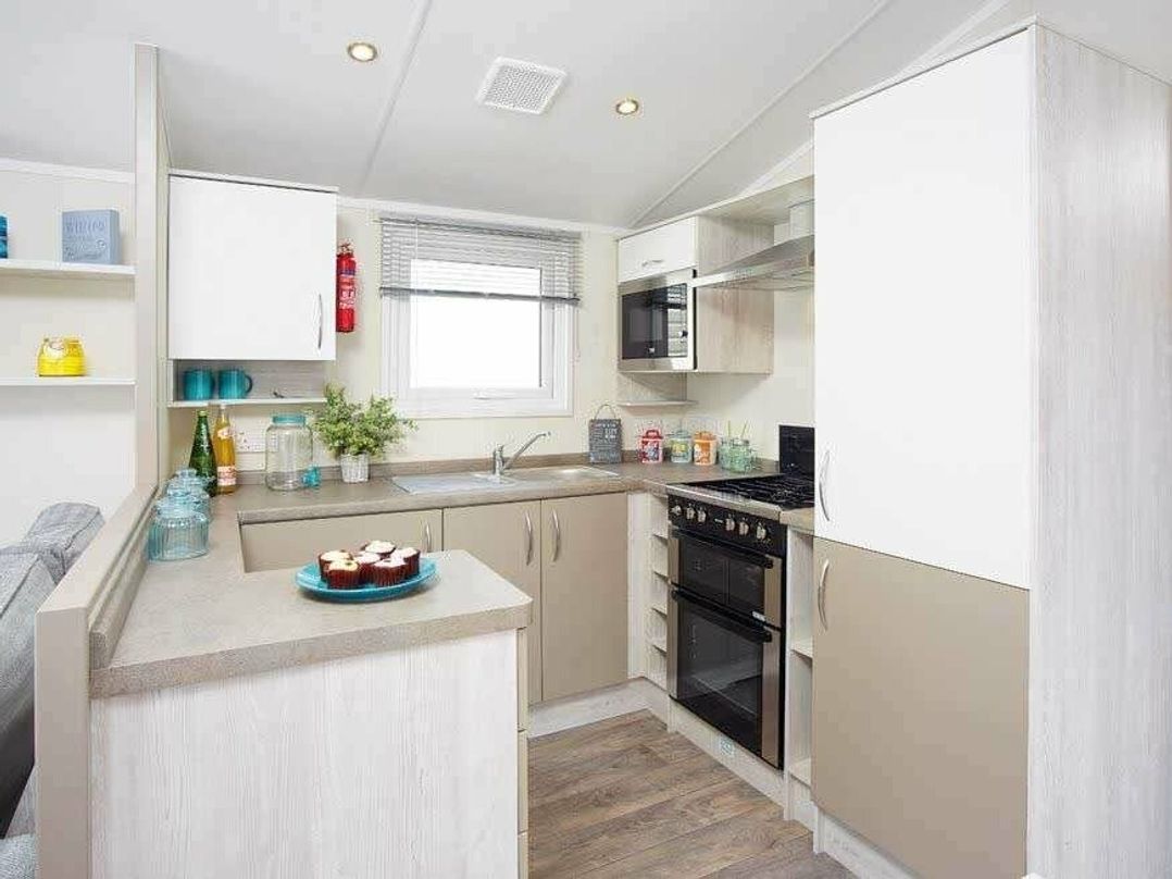 Castle Point Caravan Site - Holiday Accommodation 20204