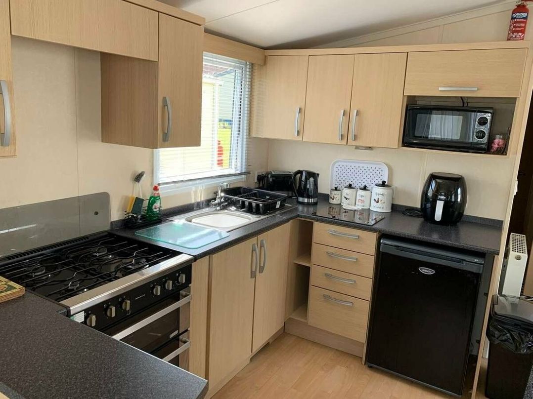 Manorbier Country Park - Holiday Accommodation 20247