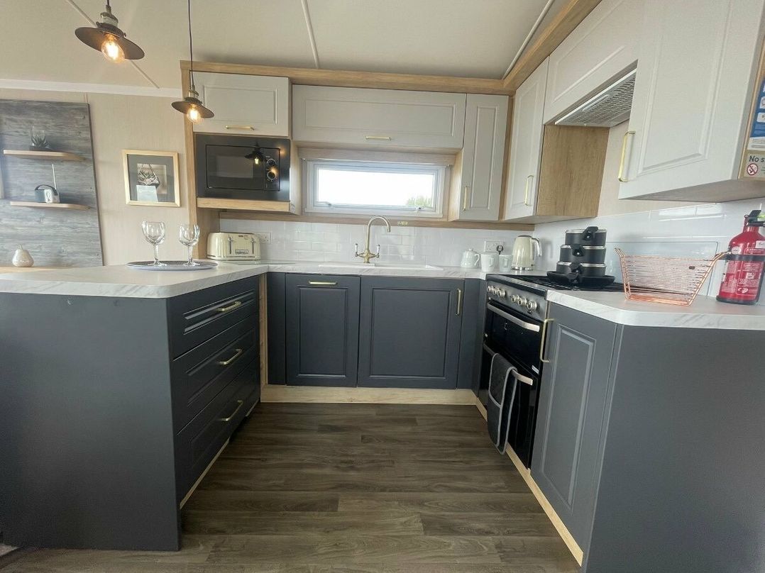 Pendine Sands - Holiday Accommodation 20319