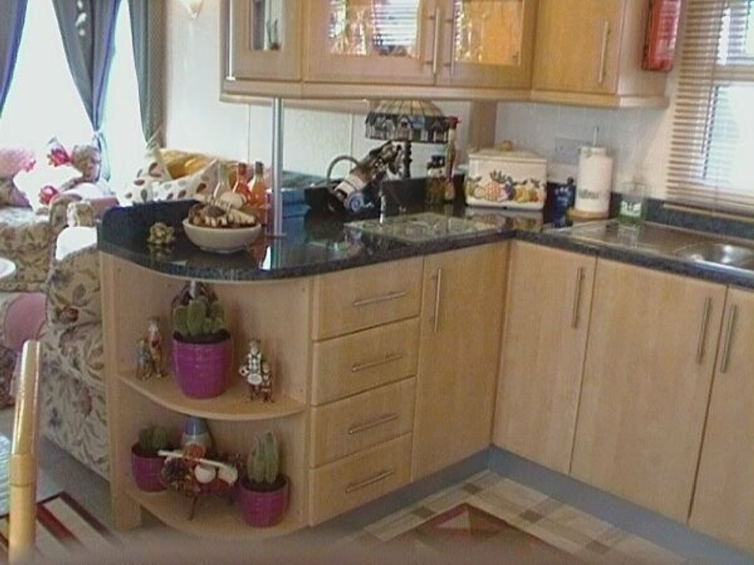 Golden Gate Holiday Centre - Holiday Accommodation 2032