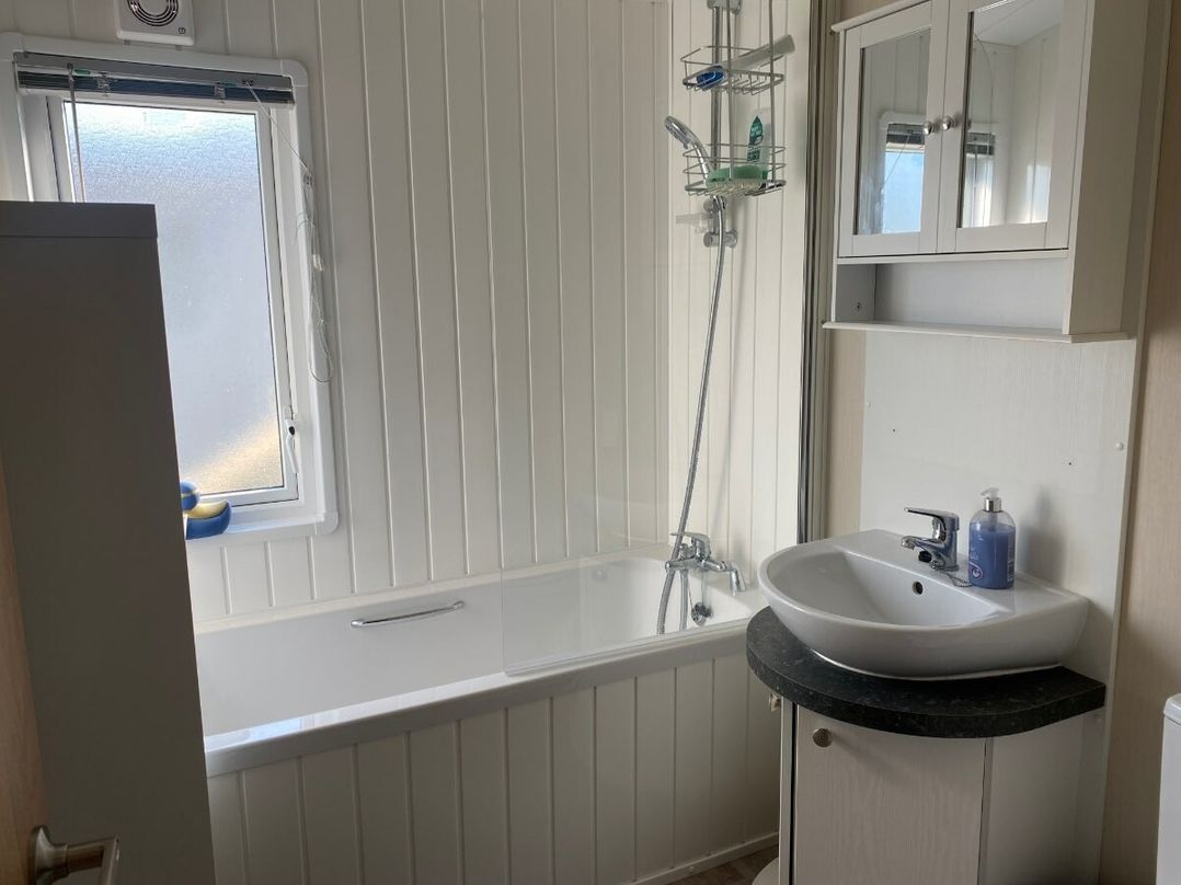 Cayton Bay Caravan Park - Holiday Accommodation 20341