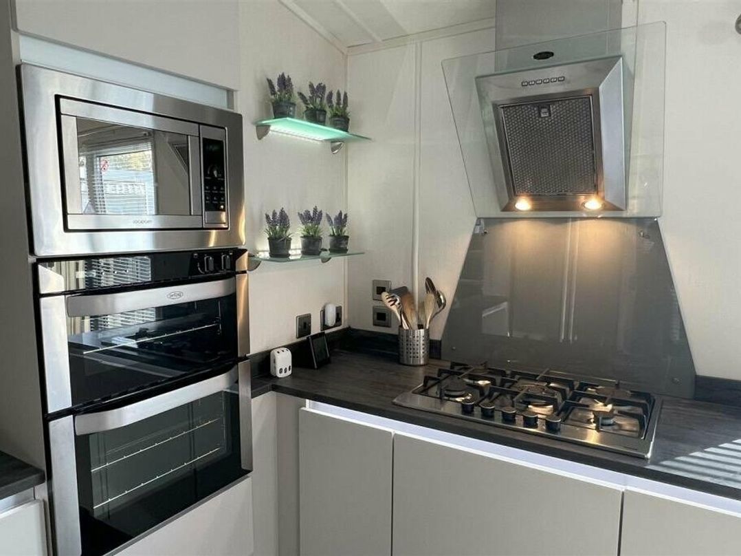 Oakdene Forest Park - Holiday Accommodation 20354