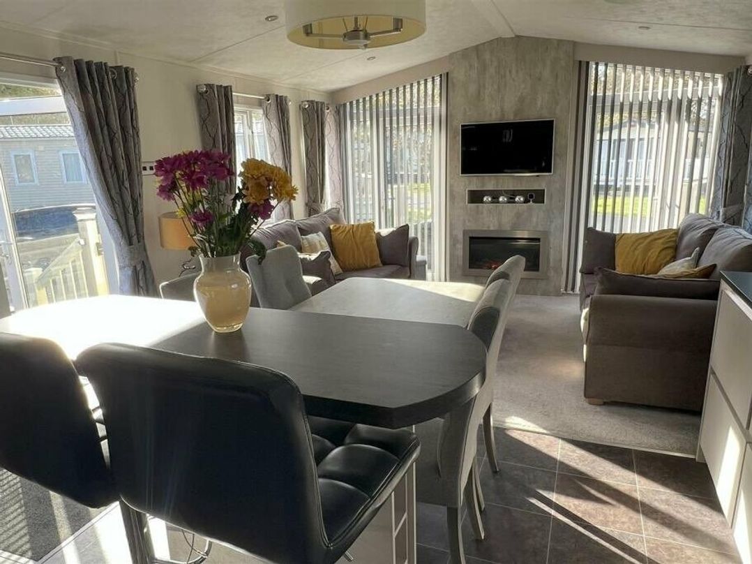 Oakdene Forest Park - Holiday Accommodation 20354