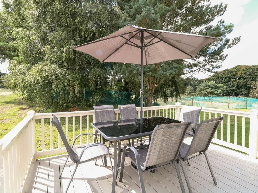 Caldecott Hall Country Park - Holiday Accommodation 20443