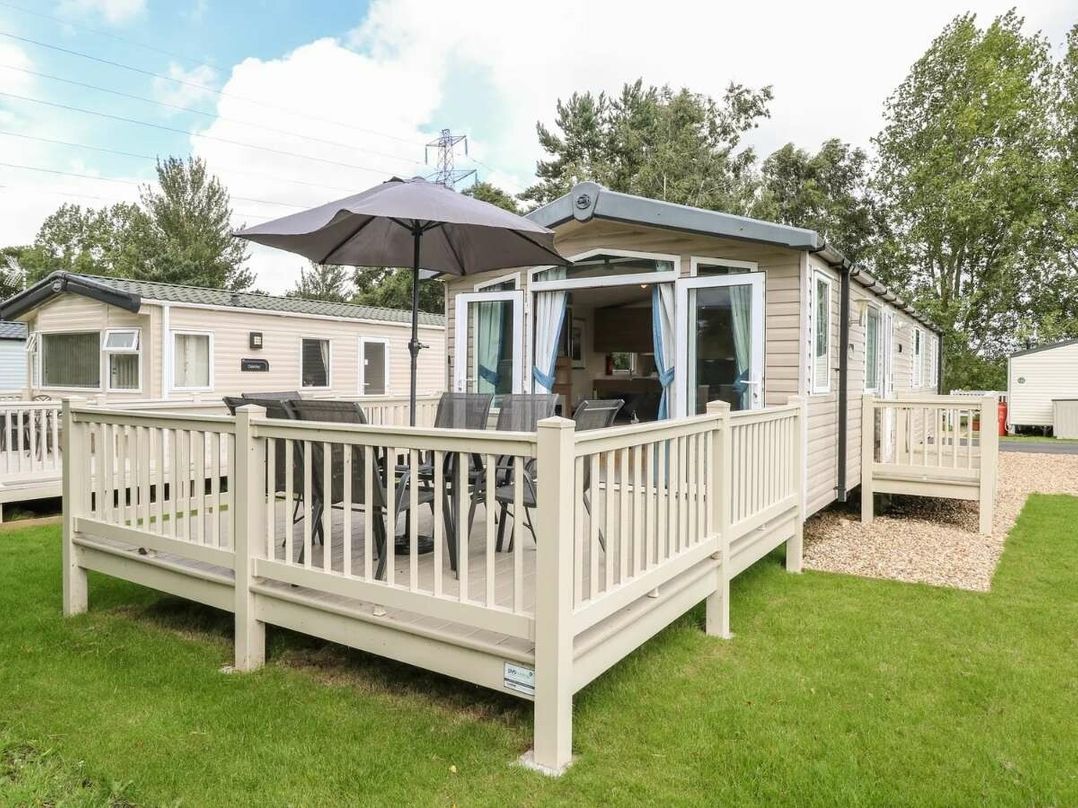 Caldecott Hall Country Park - Holiday Accommodation 20443