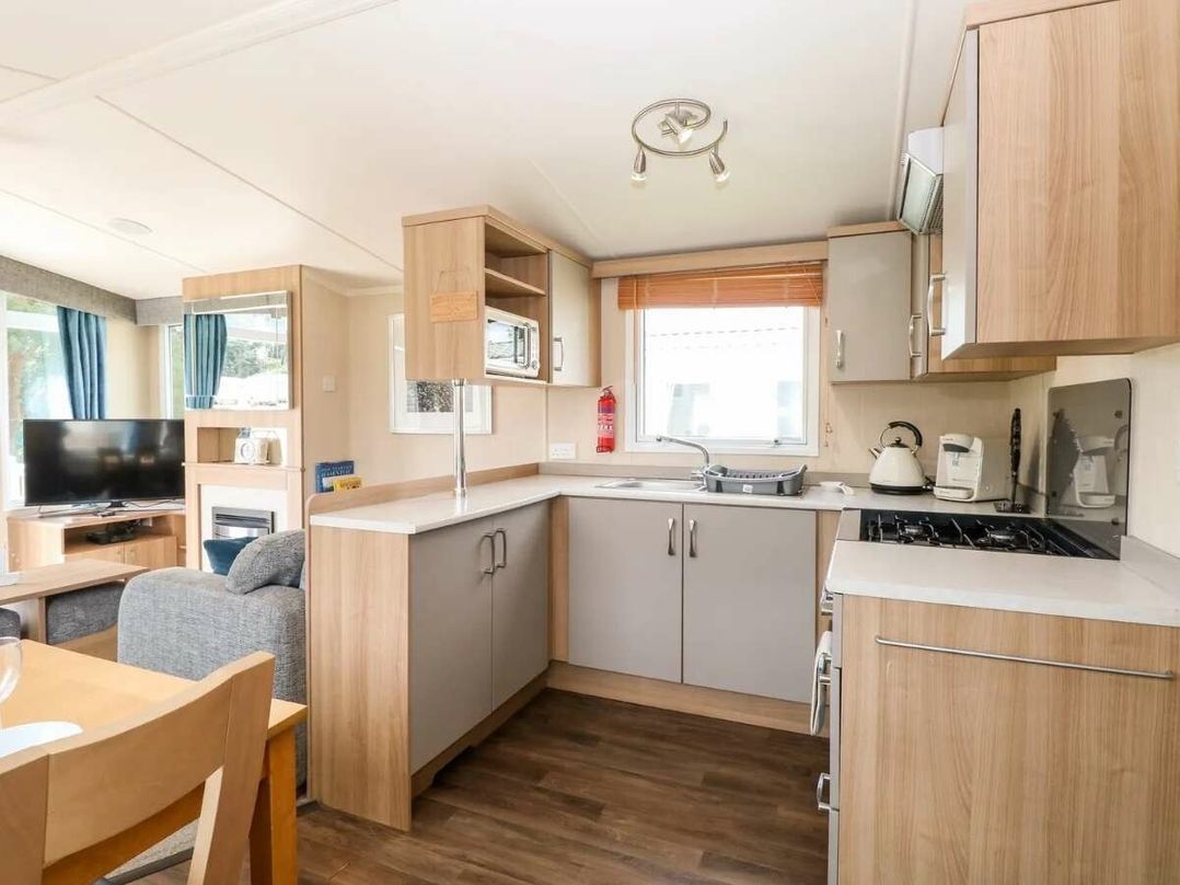 Caldecott Hall Country Park - Holiday Accommodation 20443