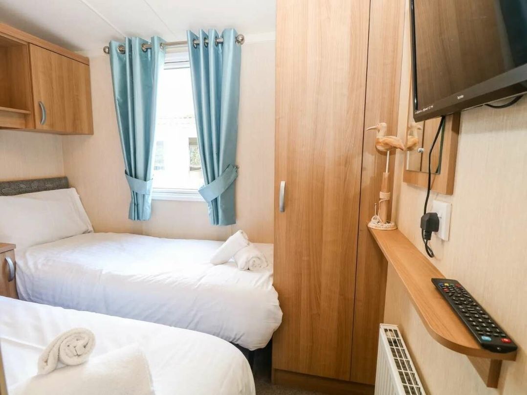 Caldecott Hall Country Park - Holiday Accommodation 20443