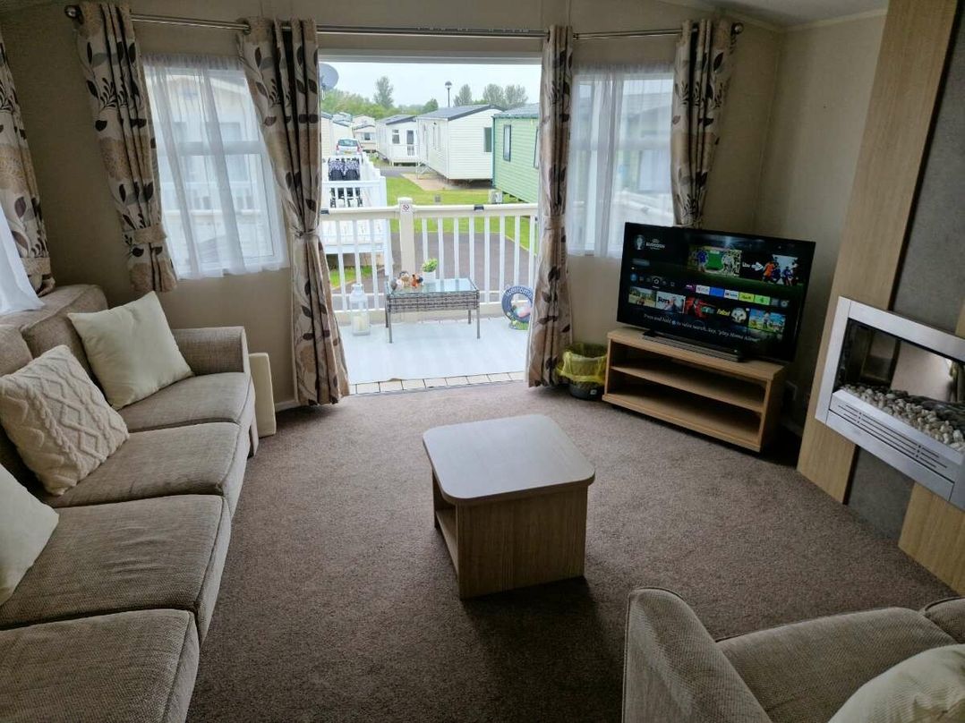 Marton Mere Holiday Village - Holiday Accommodation 20470