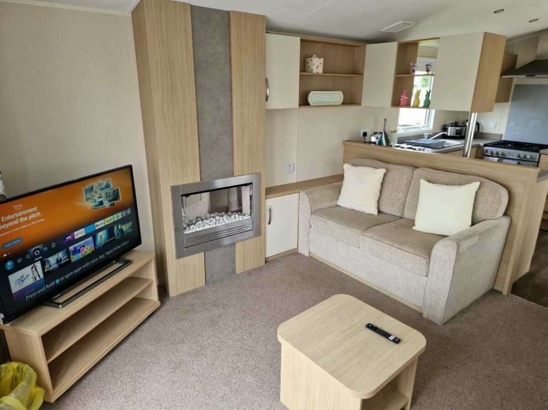 Marton Mere Holiday Village - Holiday Accommodation 20470